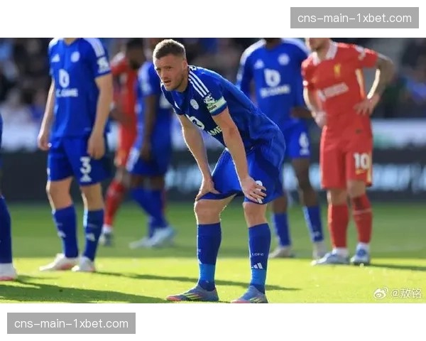 官方:莱斯特城与38岁老将瓦尔迪续约一年 官方:莱斯特城与38岁老将瓦尔迪续约一年